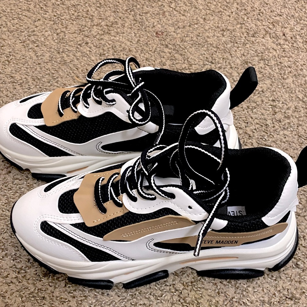 New Steve Madden Possession Sneakers